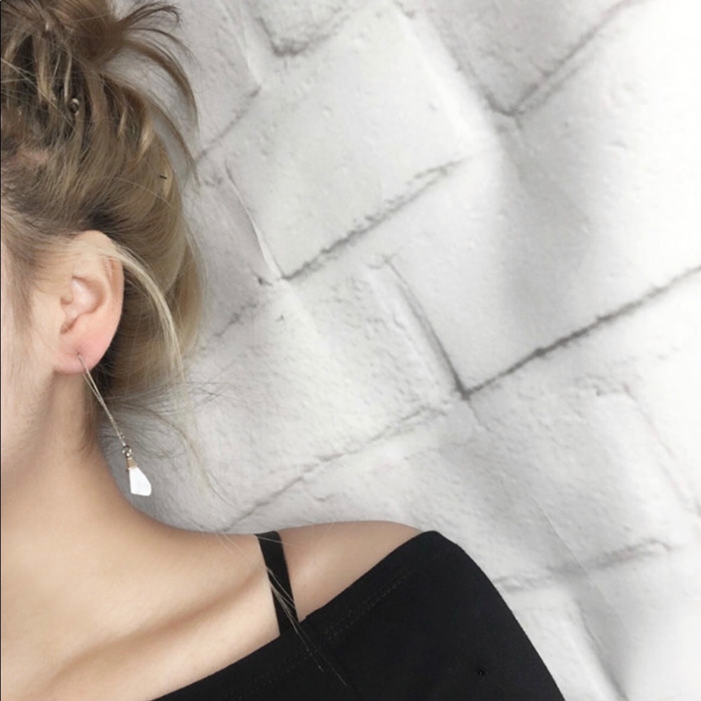 🔴 Threader Earring (1 pc)